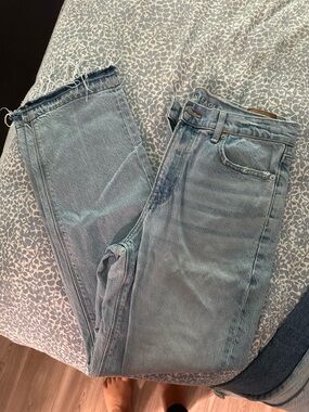 American Eagle Light Wash Straight Leg Jeans